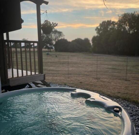 민박 Accommodation Bristol Airport