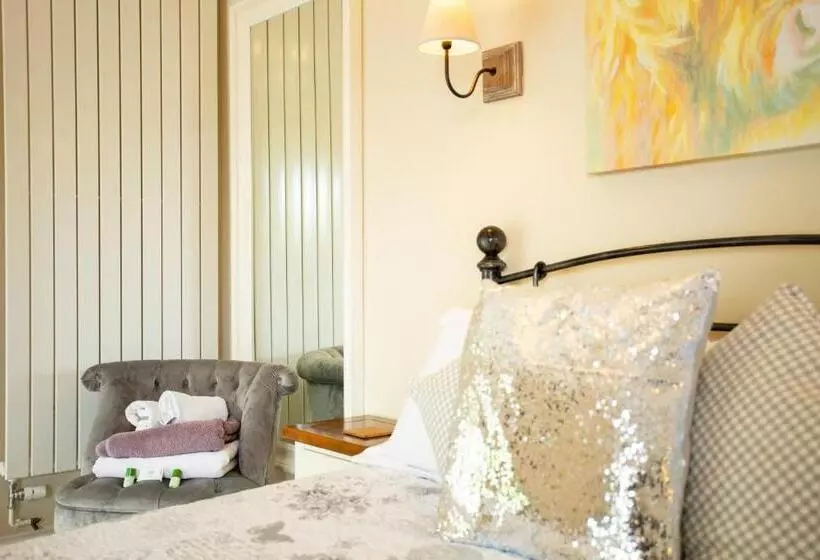 Aamiaismajoitus (B&B) Accommodation Bristol Airport