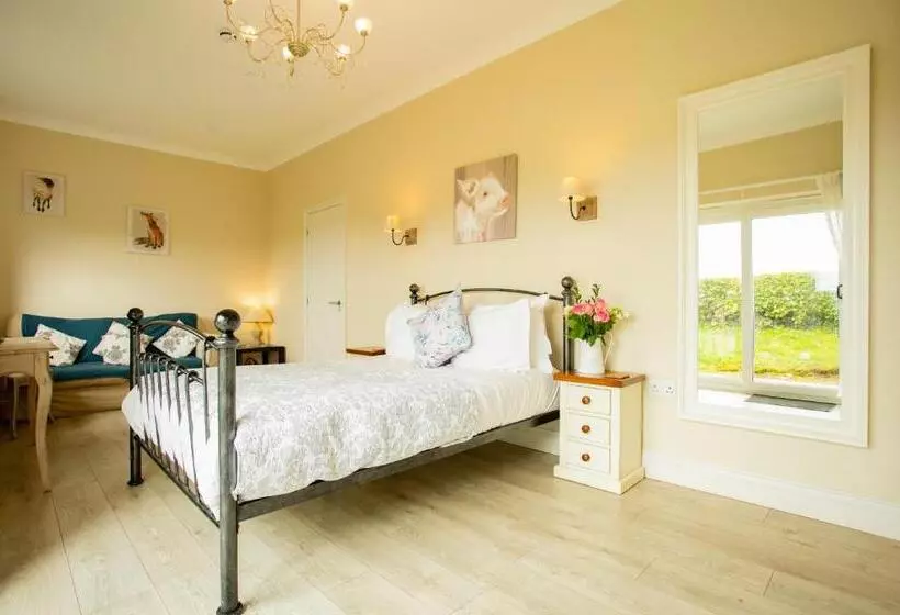 Aamiaismajoitus (B&B) Accommodation Bristol Airport