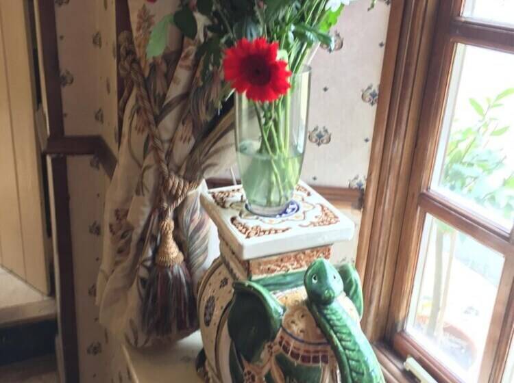 住宿加早餐  Borderers Inn