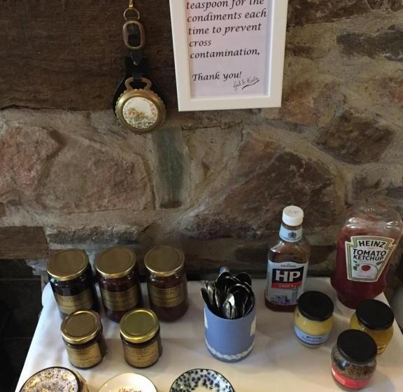 住宿加早餐  Borderers Inn