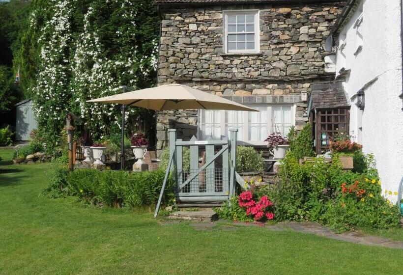 ベッドアンドブレックファースト Slack Cottage