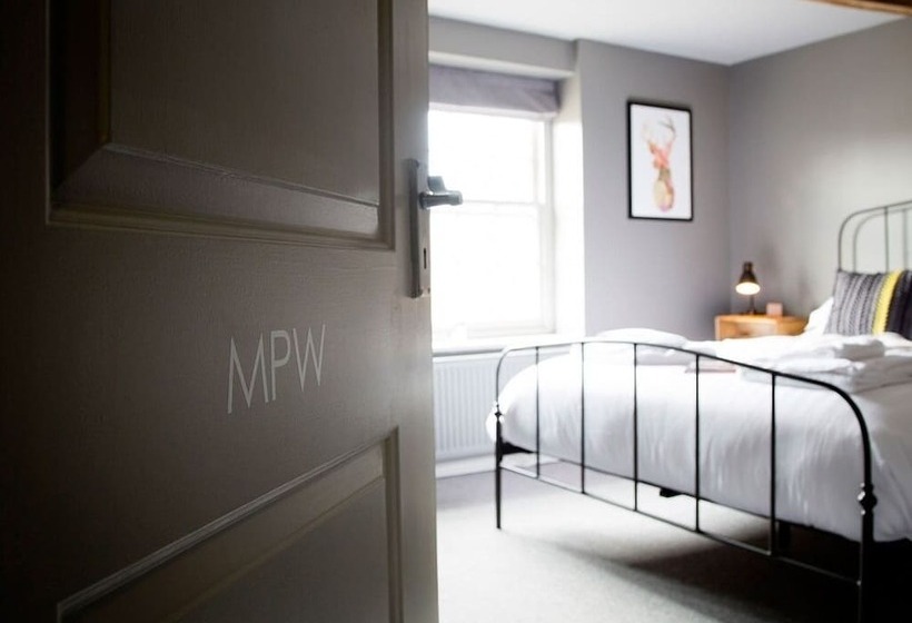 مبيت وإفطار The Duke William