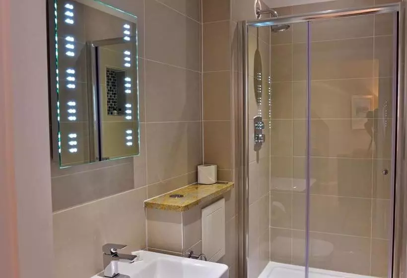 تختخواب و صبحانه The Townhouse Aberfeldy   Rooms & Breakfast