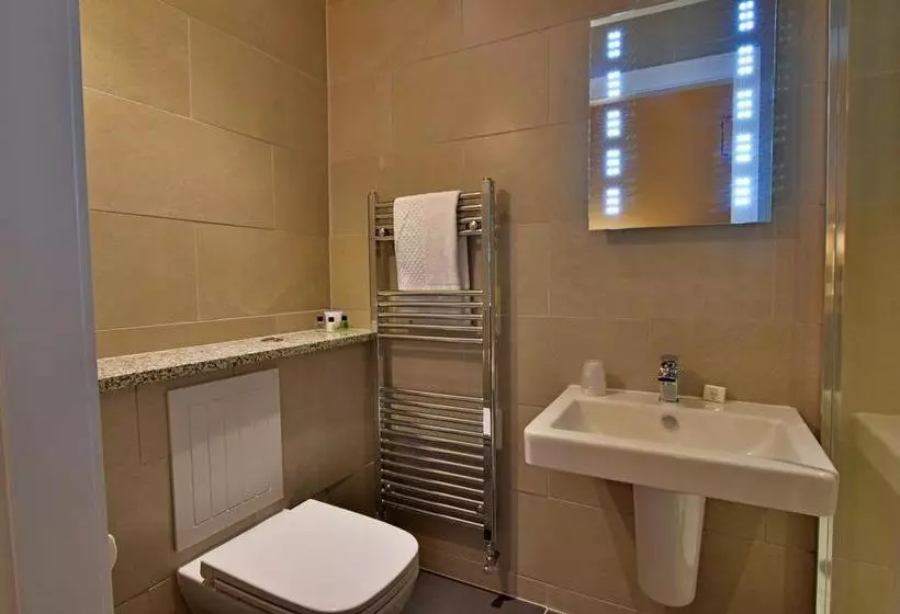 تختخواب و صبحانه The Townhouse Aberfeldy   Rooms & Breakfast