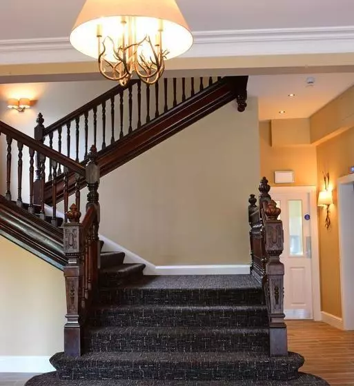 تختخواب و صبحانه The Townhouse Aberfeldy   Rooms & Breakfast
