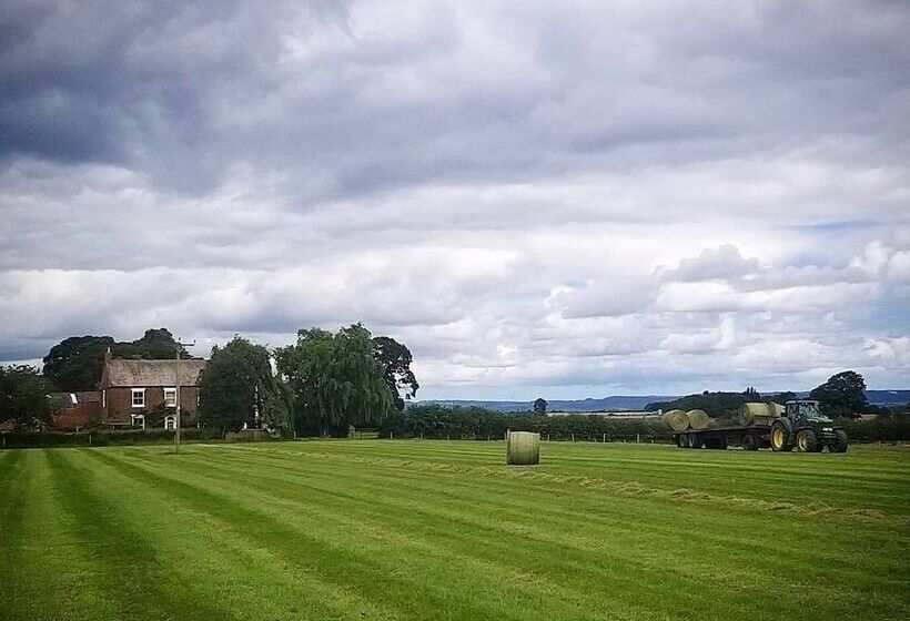 Burton Grange Farmhouse B&b