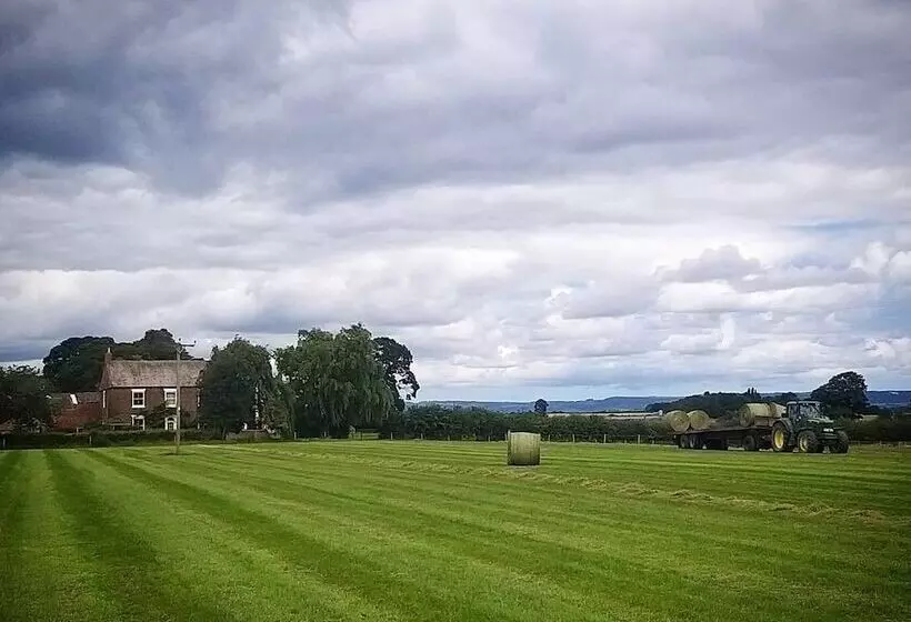 Burton Grange Farmhouse B&b