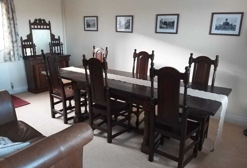 Burton Grange Farmhouse B&b