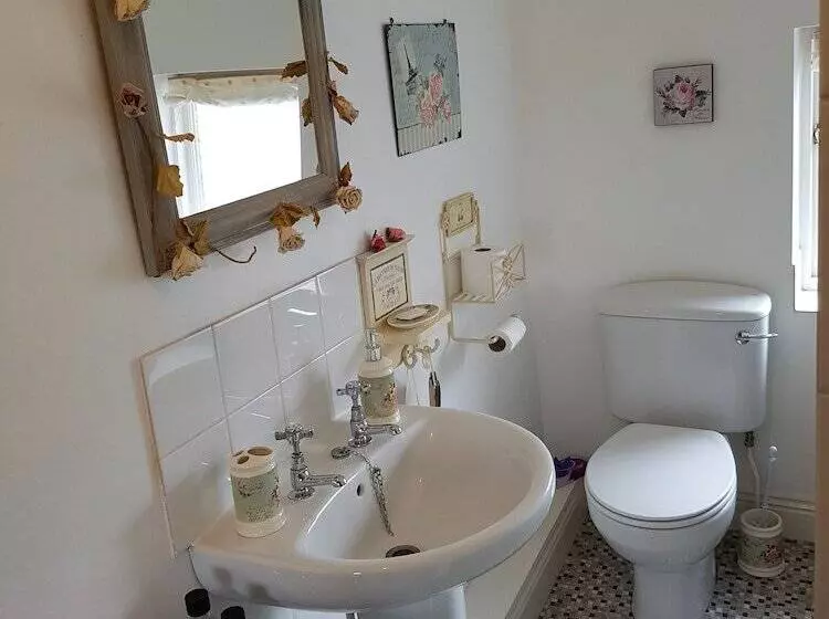 Burton Grange Farmhouse B&b