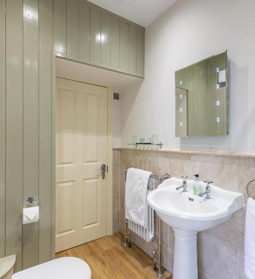 酒店 The Black Swan Inn