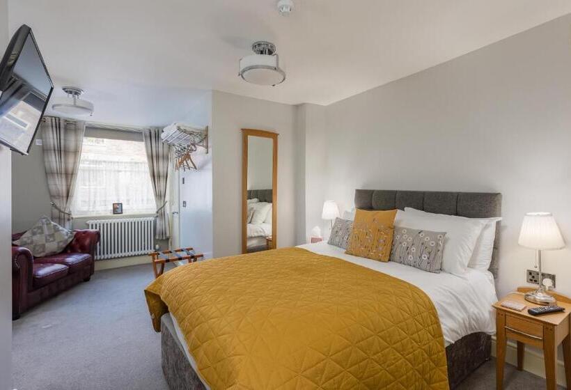 酒店 The Black Swan Inn