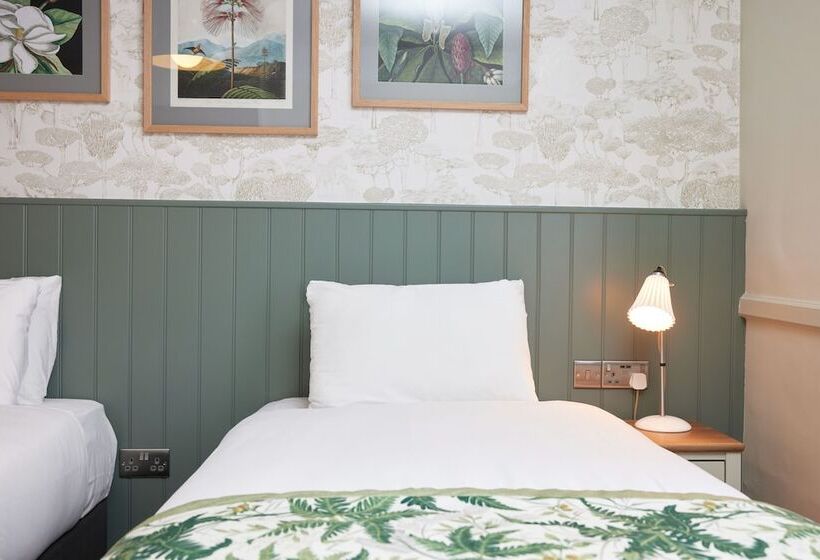 ホテル The Kings Head Wroxham By Greene King Inns