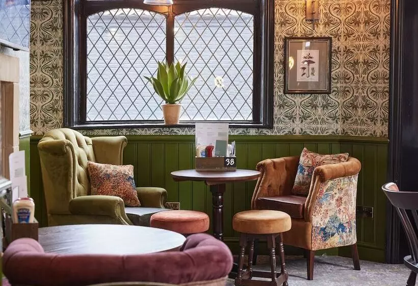 Hotelli The Kings Head Wroxham By Greene King Inns