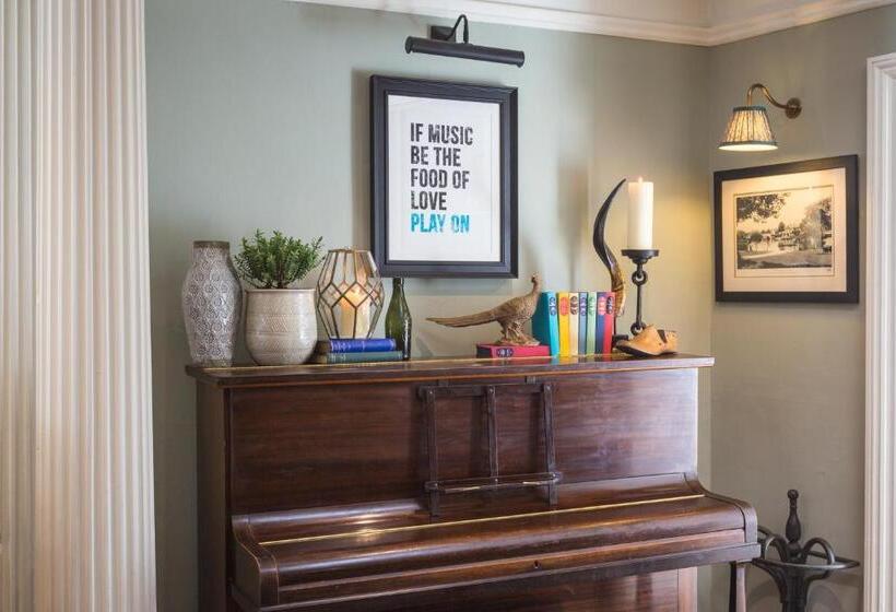 فندق The Townhouse