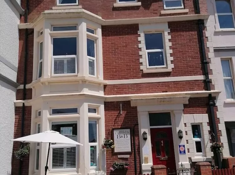 Bed and Breakfast Pebbles House Room Only