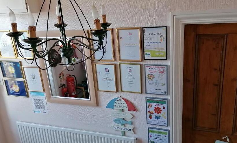 민박 Pebbles House Room Only