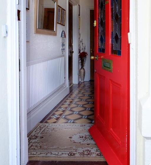 민박 Pebbles House Room Only