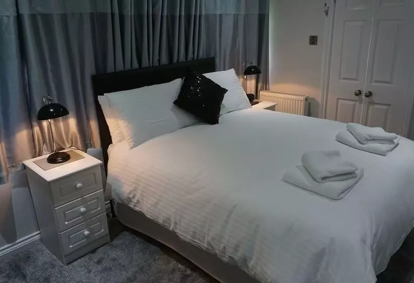 Pennyburn B&b