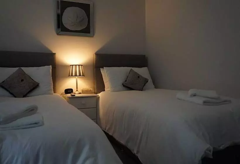 Pennyburn B&b
