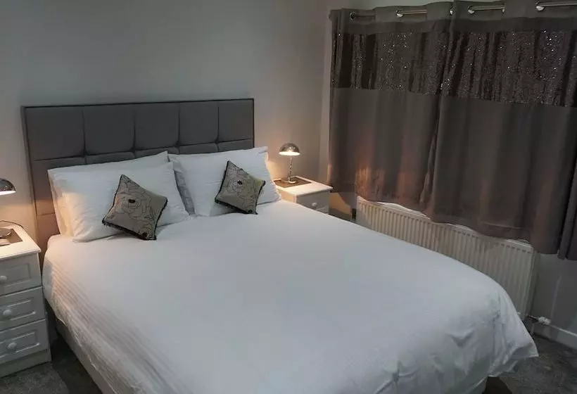 Pennyburn B&b