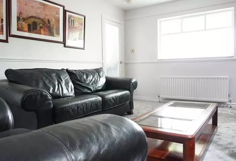 Pennyburn B&b