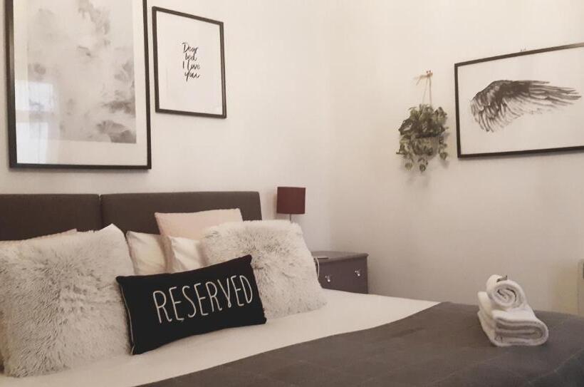 Sleep, Eat, Repeat Bed And Breakfast