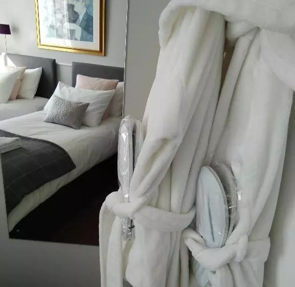 Sleep, Eat, Repeat Bed And Breakfast