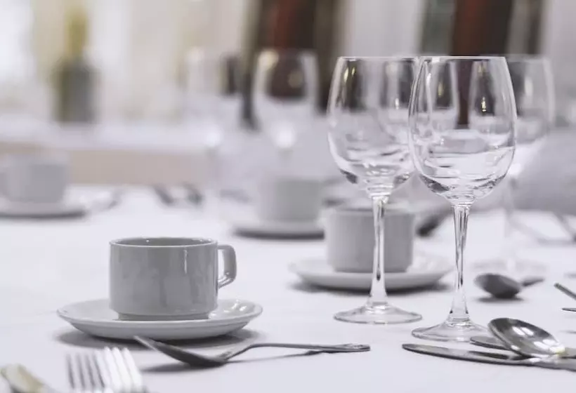 Walsh S Hotel And Apartments