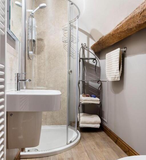 مبيت وإفطار Badgers Hall