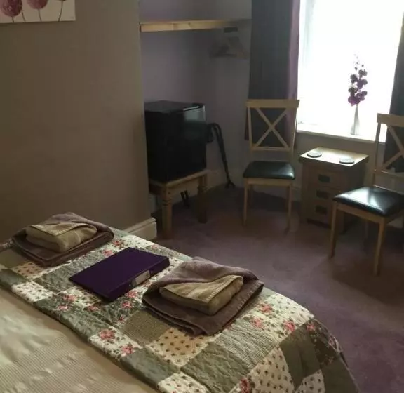 تختخواب و صبحانه Berwyn Guest House