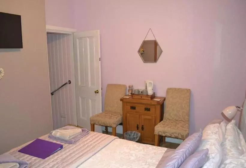 تختخواب و صبحانه Berwyn Guest House