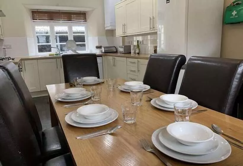 Aamiaismajoitus (B&B) Brathay Hall Brathay Trust