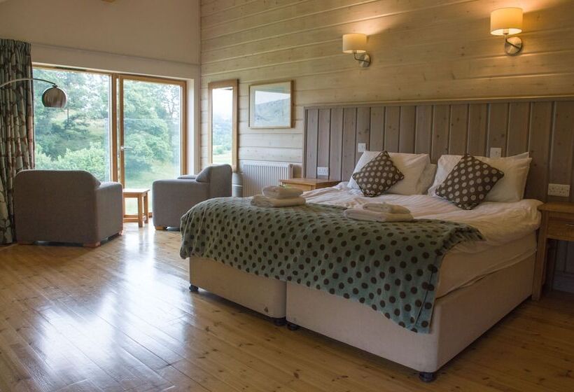 تختخواب و صبحانه Brathay Hall   Brathay Trust