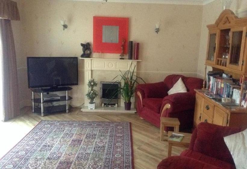 مبيت وإفطار Bure Lodge