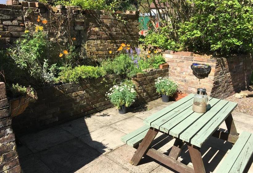 צימר Calcutts House