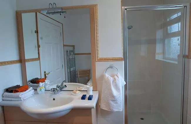 Aamiaismajoitus (B&B) Clare Forest Apartment