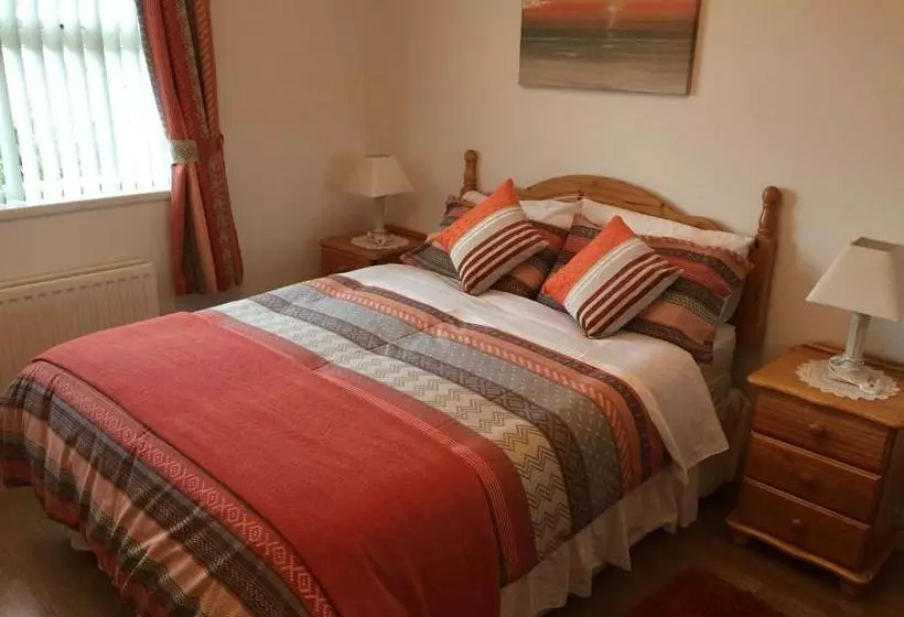 Aamiaismajoitus (B&B) Clare Forest Apartment