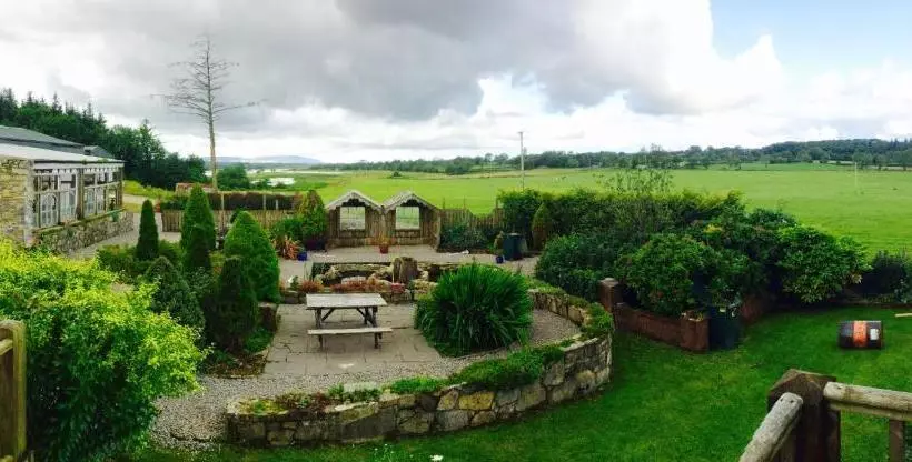 تختخواب و صبحانه Dulrush Fishing Lodge And Guest House