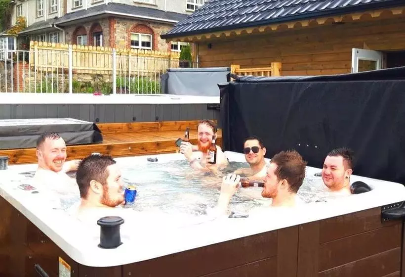 تختخواب و صبحانه Dulrush Fishing Lodge And Guest House