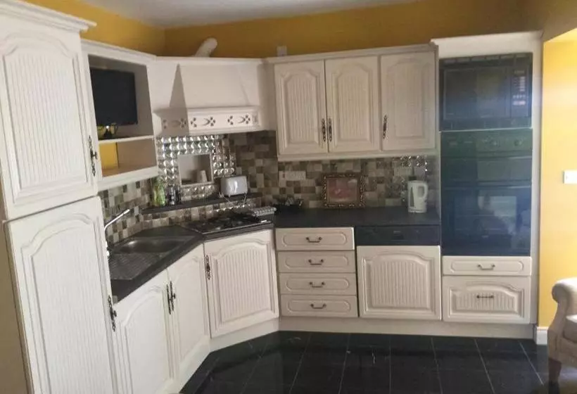 تختخواب و صبحانه Dulrush Fishing Lodge And Guest House