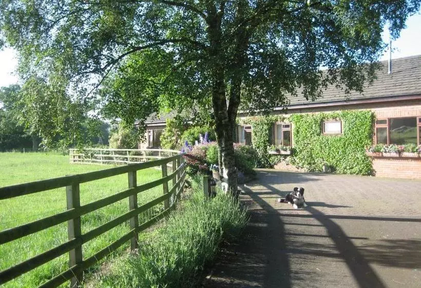 Aamiaismajoitus (B&B) Ladderstile Retreat