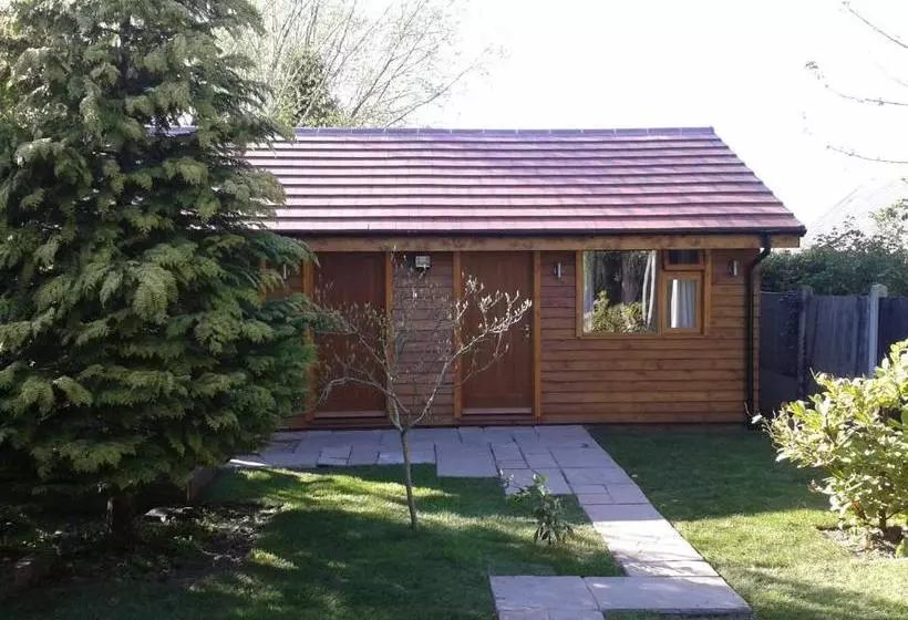 Aamiaismajoitus (B&B) Manor Garden Lodge