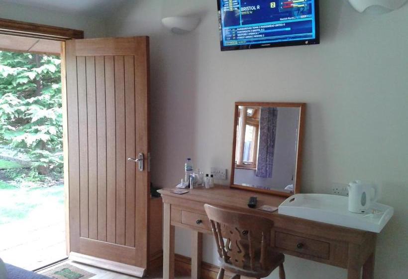 ベッドアンドブレックファースト Manor Garden Lodge