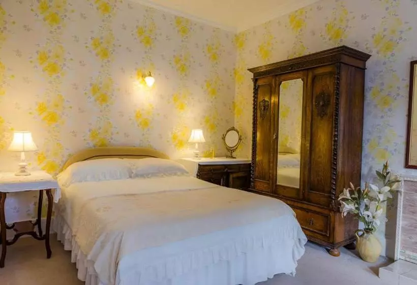 Bed and Breakfast Moorlands Country Guest House