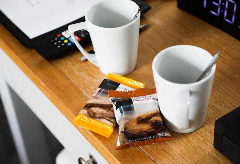 Bed and Breakfast No 10 Treverbyn Road