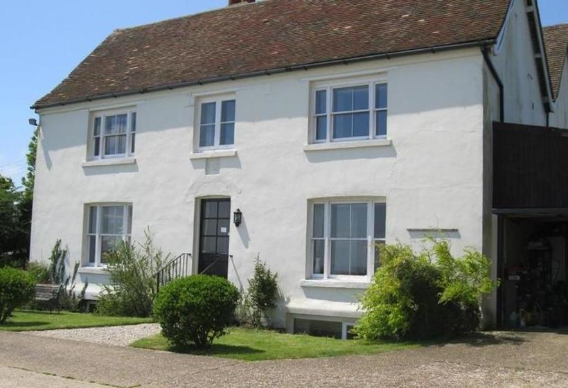 ベッドアンドブレックファースト Pigeonwood House