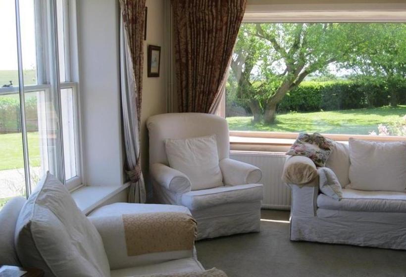 ベッドアンドブレックファースト Pigeonwood House