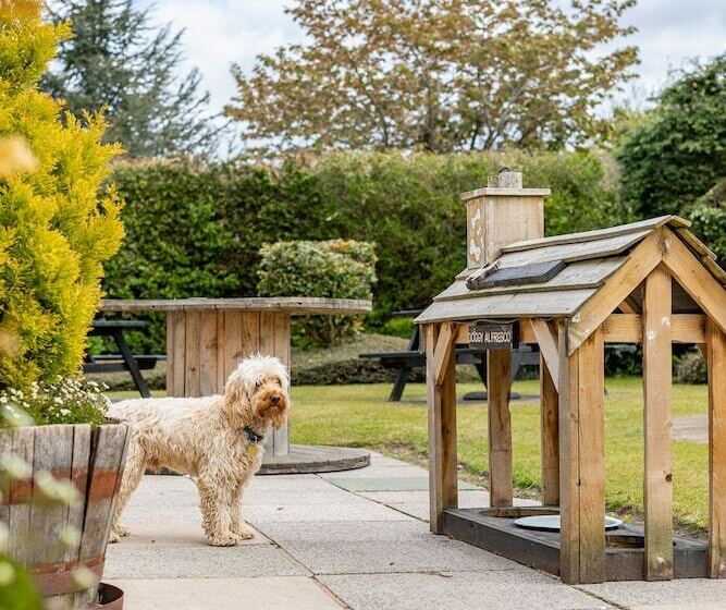 مبيت وإفطار Pollards Inn