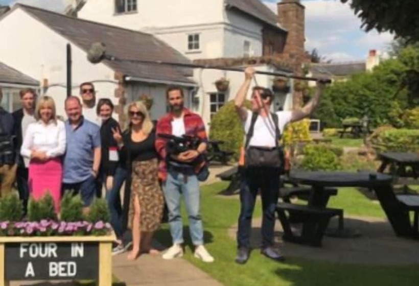 مبيت وإفطار Pollards Inn